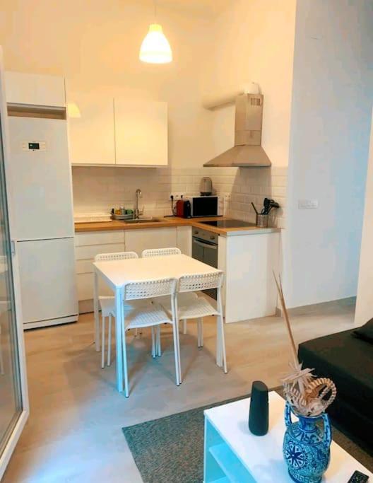 Apartamento En La Playa Las Arenas +Wifi+Ac Valência Exterior foto